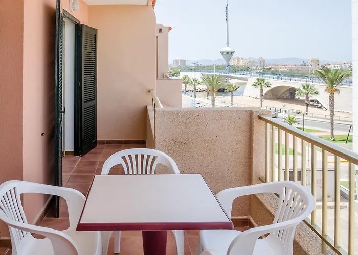 赞布拉三号公寓 *